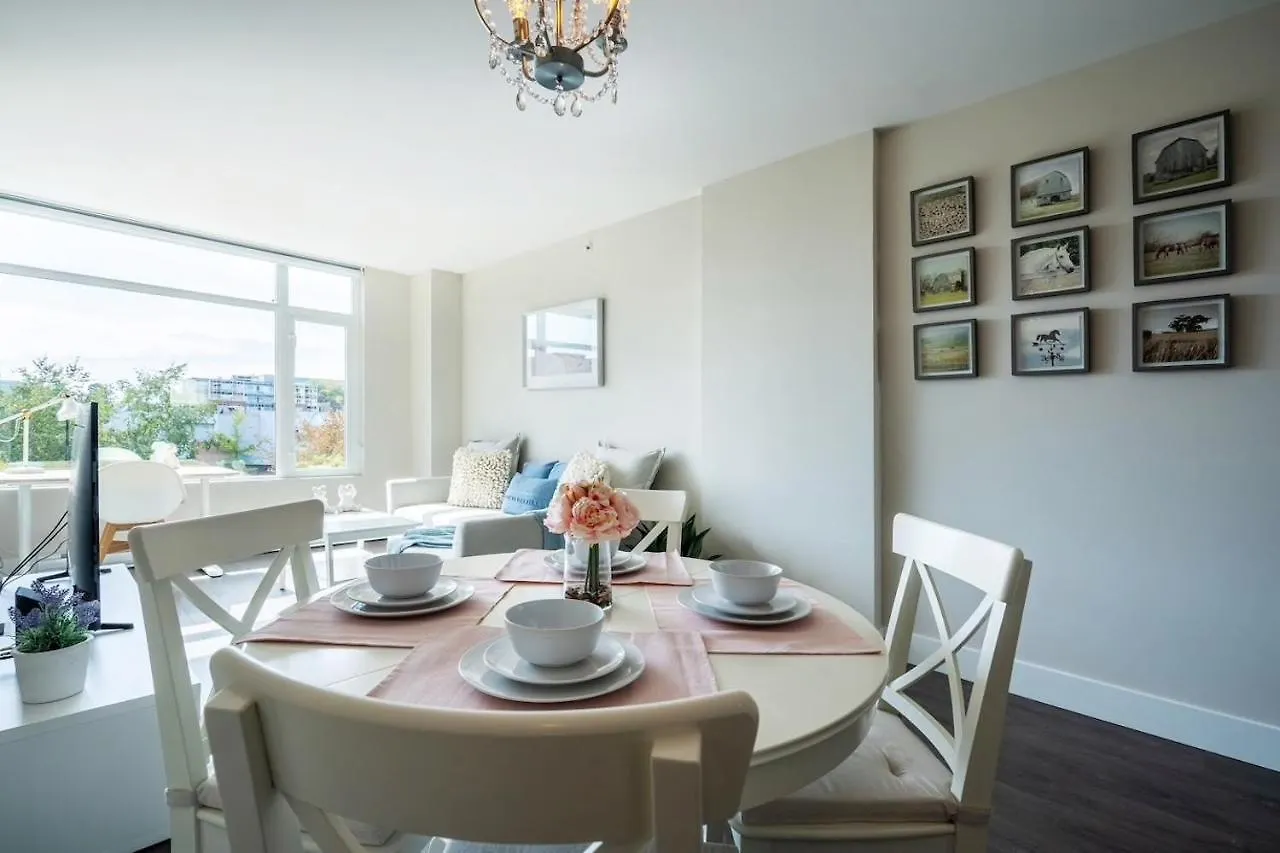 Legato Suite 2 Victoria